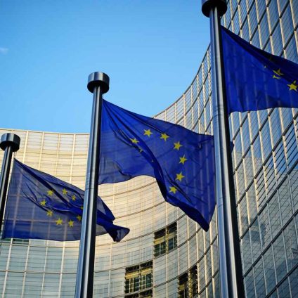 Rinnovabili • Free emission allowances debated in EU ETS review
