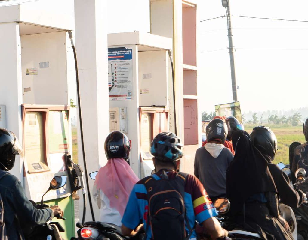 energy crisis Europe response: global emergency measures