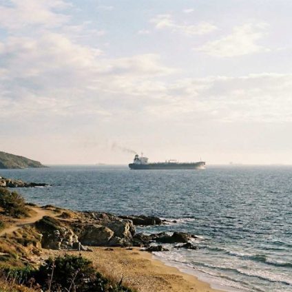 Rinnovabili • Strait of Hormuz oil market under pressure