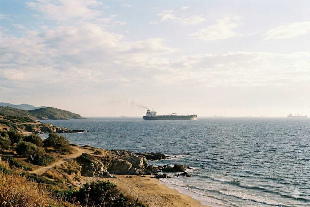Strait of Hormuz oil market under pressure