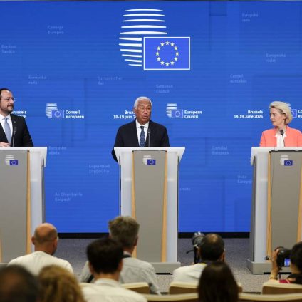 Rinnovabili • EU China trade: Brussels prepares diversification mechanism while avoiding confrontation
